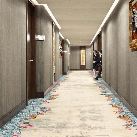 Hotel Tentrem Semarang Exterior photo